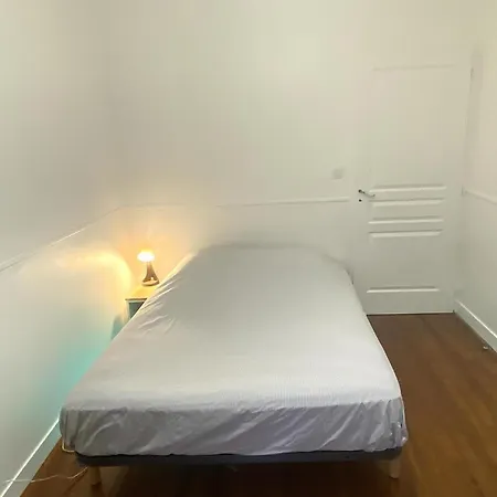 Floydroom'S Pau Chambre Hotes Dans Appartement Partage Proche Chateau Extérieur photo