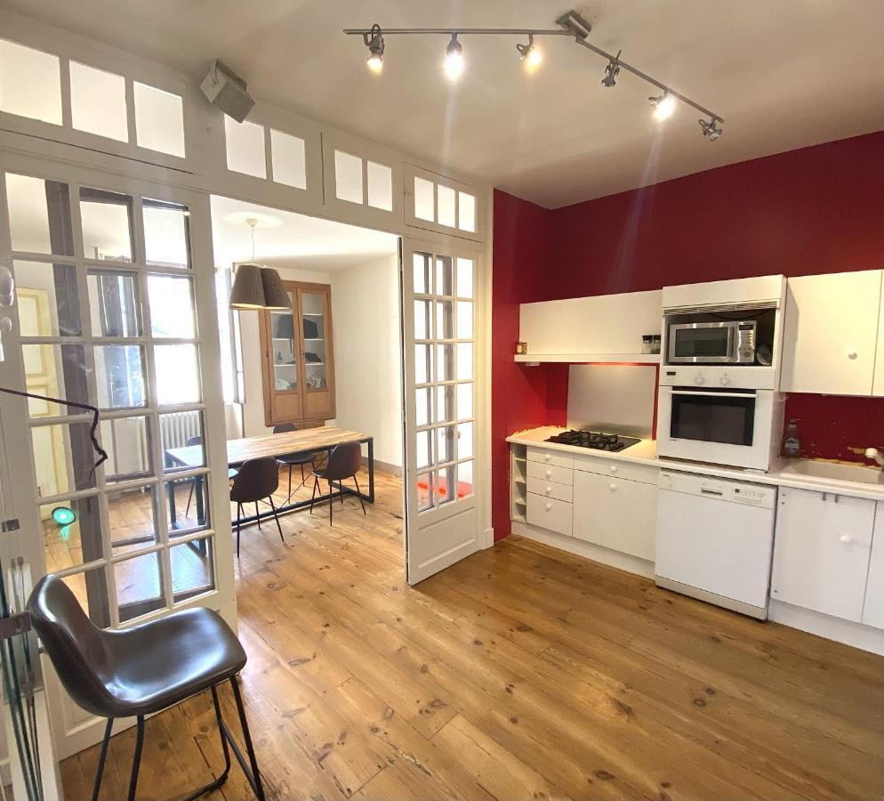 Séjour chez l'habitant Floydroom's Hotes Dans Partage Proche Chateau